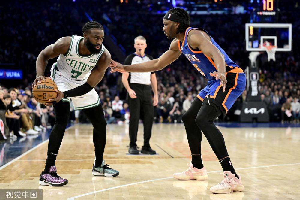 并且在对阵 并且在对阵